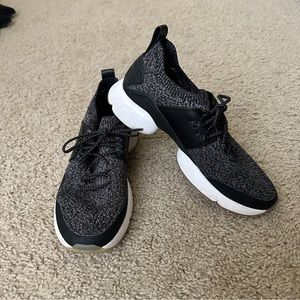 Cole Haan Zerogrand Sneaker (Trainer) Size 7